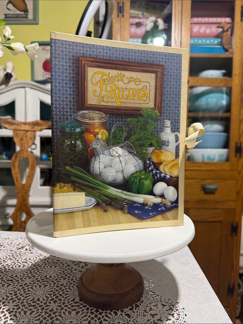 Vintage Favorite Recipes Kitchen Recipe book folder organizer